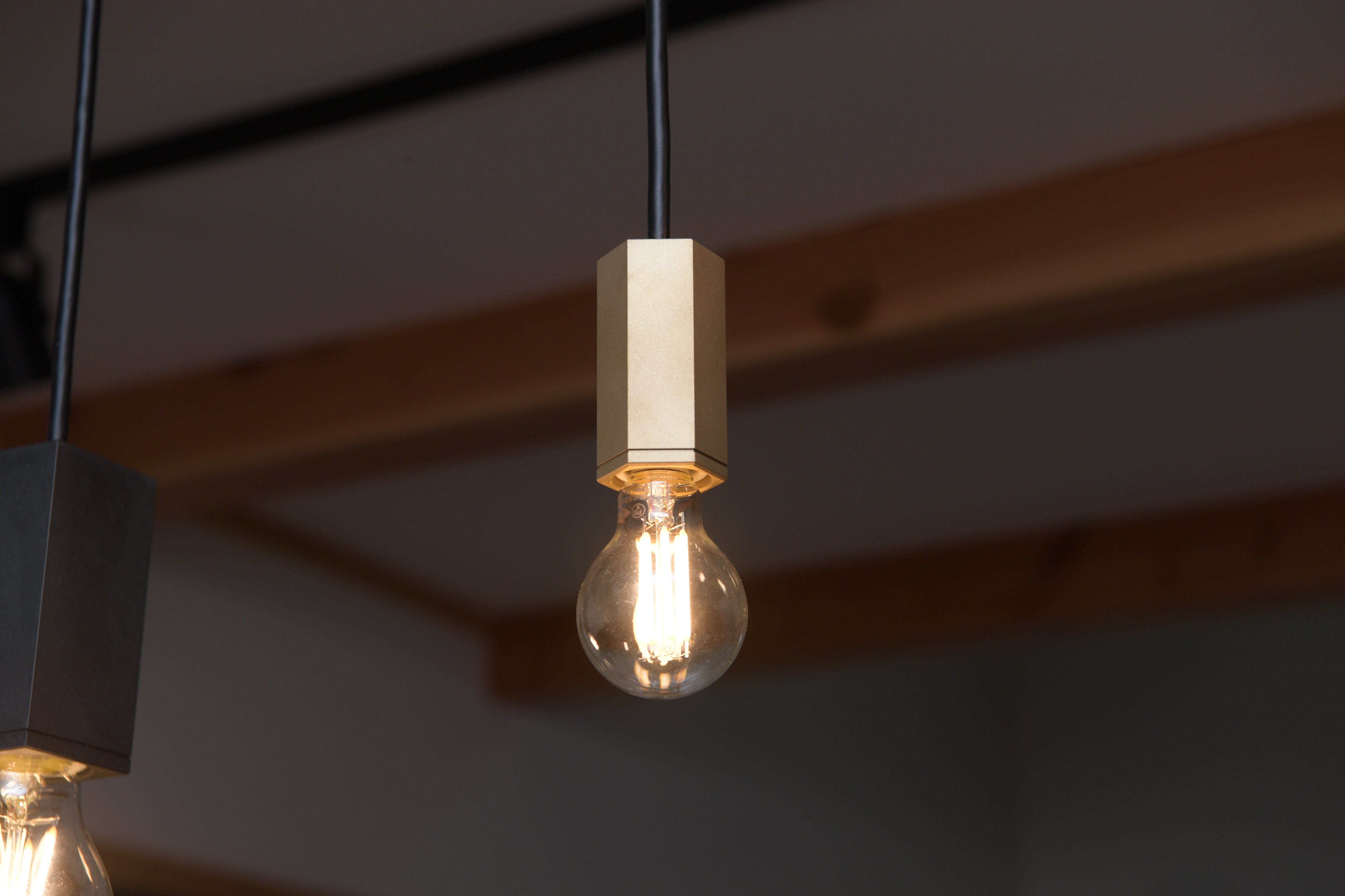 電気代の計算。LED照明を1ヶ月つけっぱなしにするといくら?
